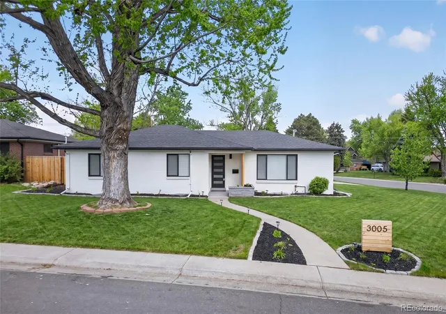 Single family home for sale at 3005 S Race St, Denver, CO 80210 | MLS# 3614346