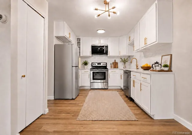 2nd image of 675 S Alton Wy #9C, Denver, CO 80247 | MLS# 2952844