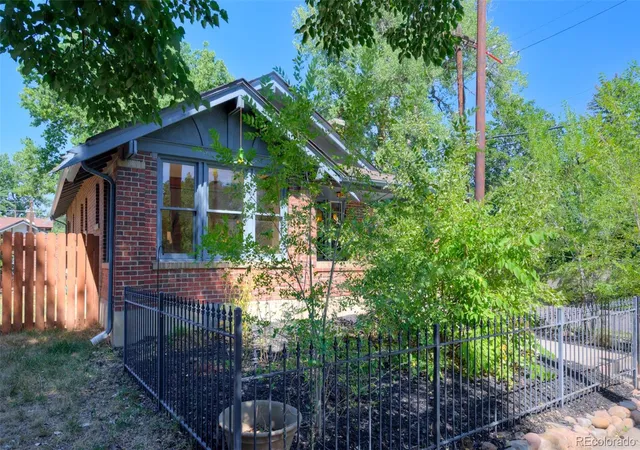 Photo 3 of Single family home for sale at 4660 E 16th Avenue, Denver, CO 80220 | MLS# 7927319 | Listing updated on 2026-08-26