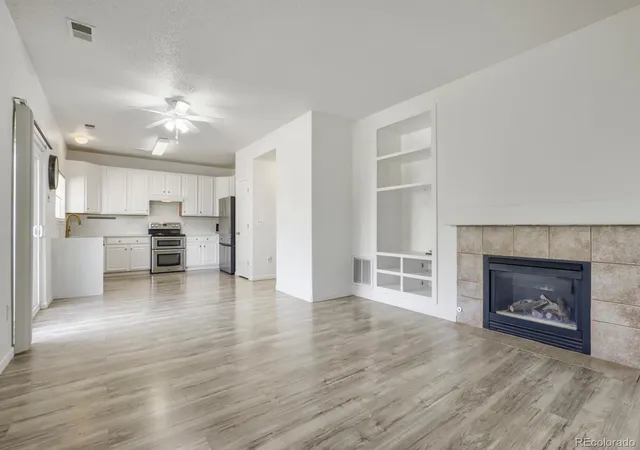 Photo 4 of Single family home for sale at 19355 E 58th Drive, Aurora, CO 80019 | MLS# 9235884 | Listing updated on 2026-10-26