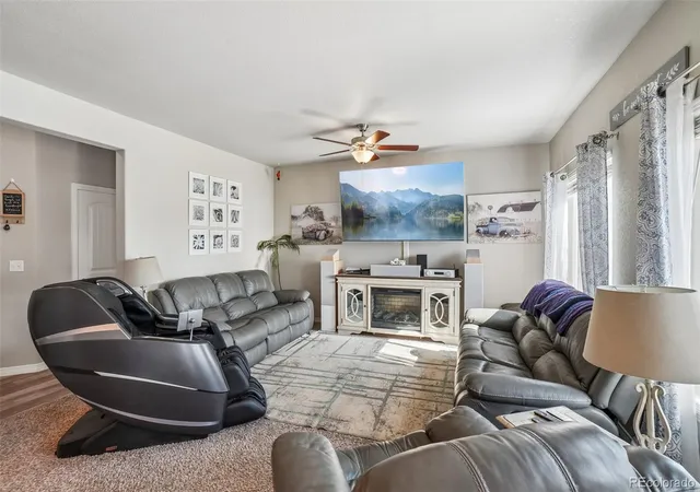 3rd image of 4988 Priors Dr, Windsor, CO 80550 | MLS# 5972854