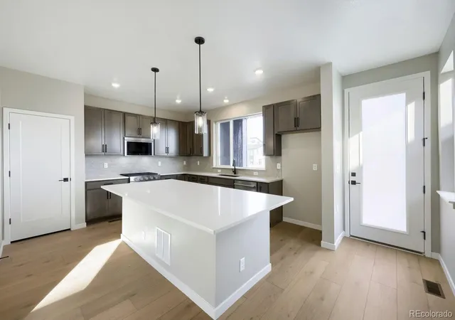 5th image of 16567 Peak St, Broomfield, CO 80023 | MLS# 7210754