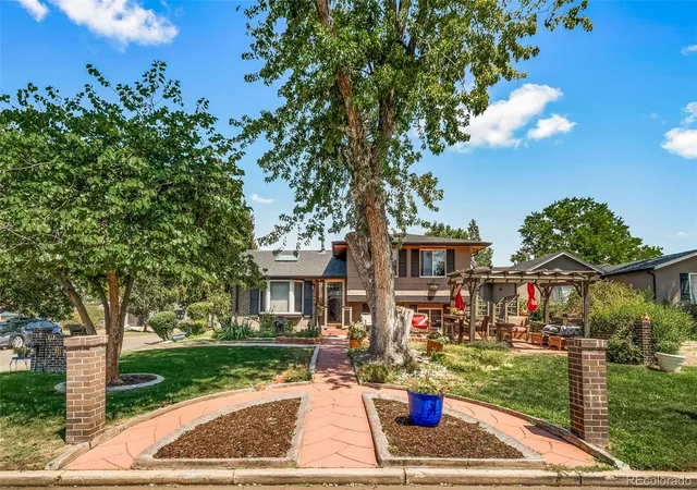 Photo 1 of Single family home for sale at 1590 Roslyn St, Denver, CO 80220 | MLS# 2770695 | Listing updated on 2026-09-13