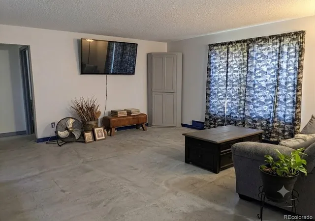Photo 3 of Single family home for sale at 911 Pawnee Ave, Fort Morgan, CO 80701 | MLS# 3382996 | Listing updated on 2026-07-20
