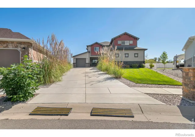 Photo 2 of Single family home for sale at 128 Chapel Hl Cir, Brighton, CO 80601 | MLS# IR1064610 | Listing updated on 2026-09-12