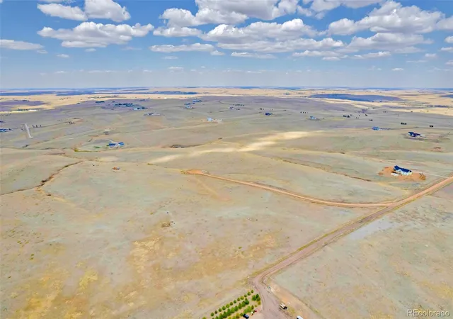 8th image of 4304 Whisper Rock Dr, Elizabeth, CO 80107 | MLS# 3384535