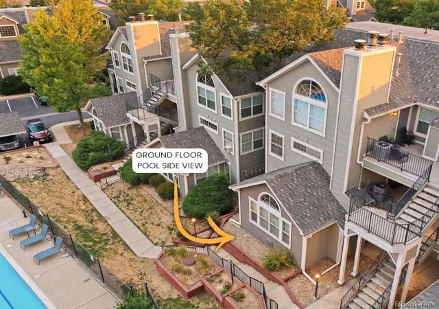 Listing Photo 2 - Condo for sale in building located at 6702 S Ivy Wy, Centennial, CO 80112 - Unit #A7