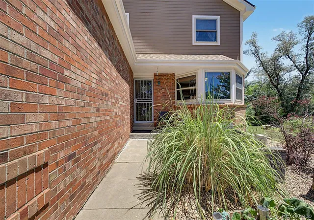 Photo 3 of Single family home for sale at 6004 Zang Way, Arvada, CO 80004 | MLS# 6056659 | Listing updated on 2026-09-01