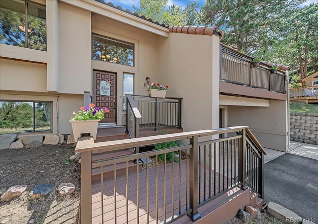 3rd image of 1013 Arrow Wood Dr, Golden, CO 80401 | MLS# 6765835