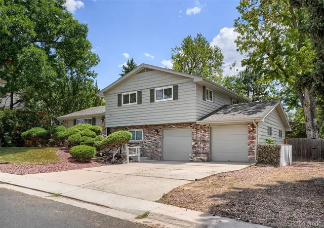 Photo 3 of Single family home for sale at 1260 E Easter Ave, Centennial, CO 80122 | MLS# 6094682 | Listing updated on 2026-10-17