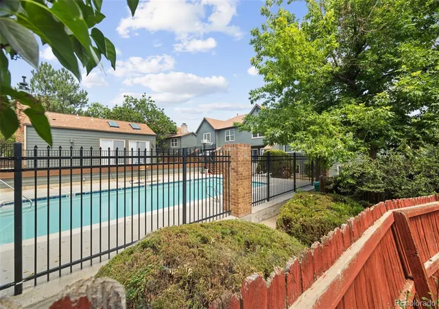 Listing Photo 2 - Condo for sale in building located at 17458 E Rice Cir, Aurora, CO 80015 - Unit #F