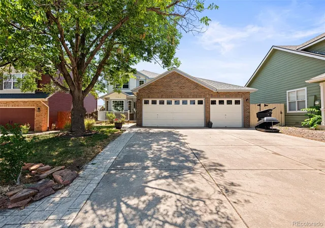 Photo 1 of Single family home for sale at 3084 Signal Crk Blvd, Thornton, CO 80241 | MLS# 9684373 | Listing updated on 2026-09-04