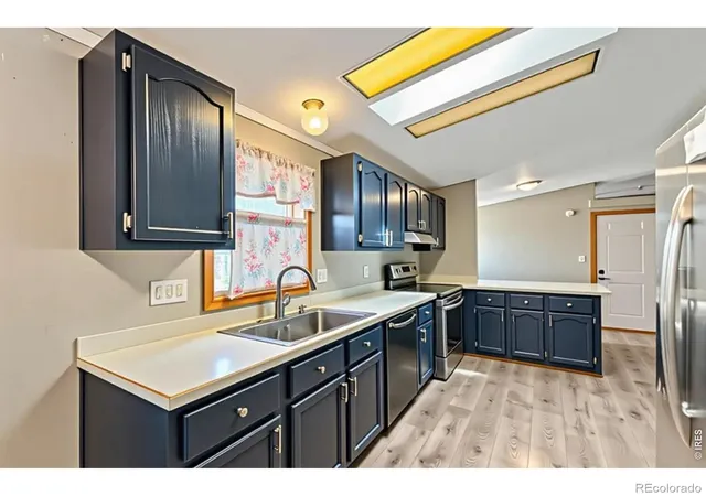 3rd image of 415 E Woodward Ave, Keenesburg, CO 80643 | MLS# IR1064652