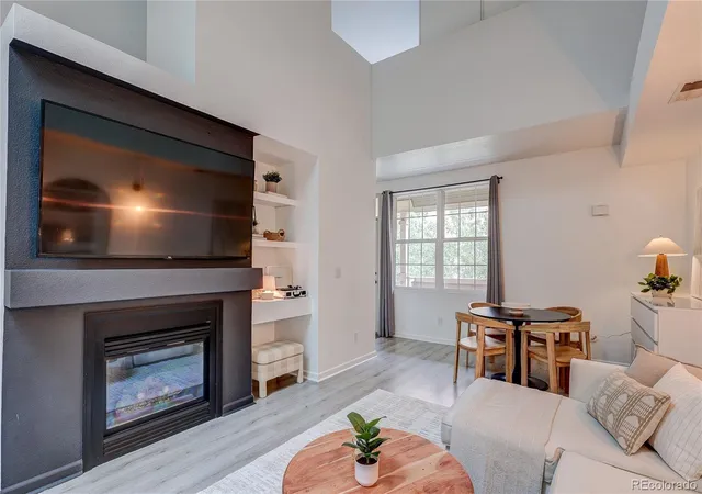Listing Photo 5 - Condo for sale in building located at 2812 W Centennial Dr, Littleton, CO 80123 - Unit #D