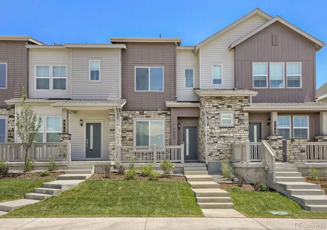 1st image of 402 N Bersshine Ct, Watkins, CO 80137 | MLS# 9220307
