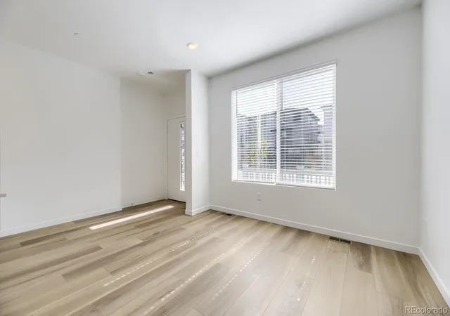 Photo 3 of Townhouse for sale at 16777 E Irwin Ave, Aurora, CO 80016 | MLS# 2004844 | Listing updated on 2026-10-12