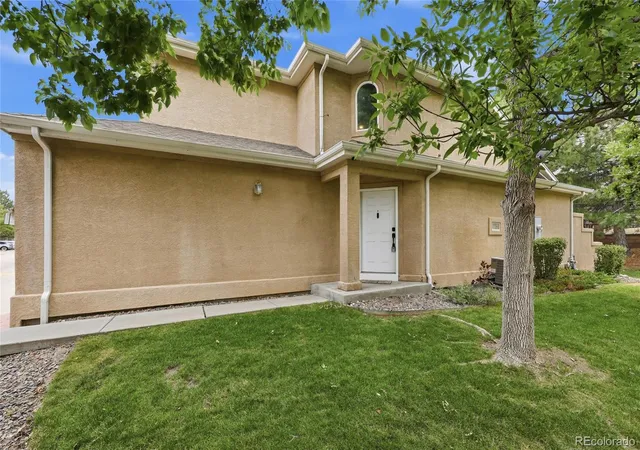 Photo 3 of Townhouse for sale at 2498 S Scranton Way, Aurora, CO 80014 | MLS# 2616344 | Listing updated on 2026-09-05