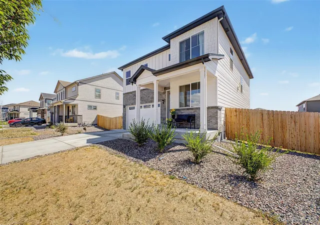 Photo 4 of Single family home for sale at 13418 Wabash St, Thornton, CO 80602 | MLS# 8903819 | Listing updated on 2026-08-02