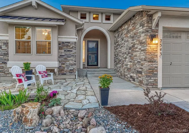 Photo 3 of Single family home for sale at 2543 Lakes Edge Dr, Monument, CO 80132 | MLS# 3904196 | Listing updated on 2026-08-18