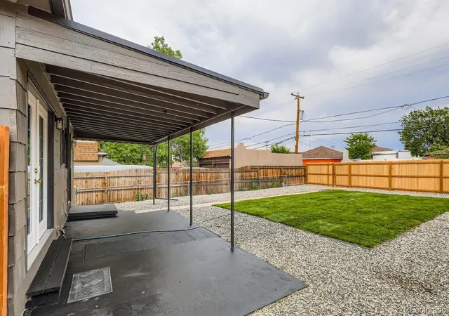 Photo 27 of Single family home for sale at 1450 Joliet St, Aurora, CO 80010 | MLS# 5962430 | Listing updated on 2026-08-18