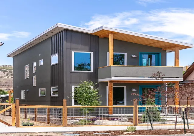 2nd image of 712 W 2nd St, Salida, CO 81201