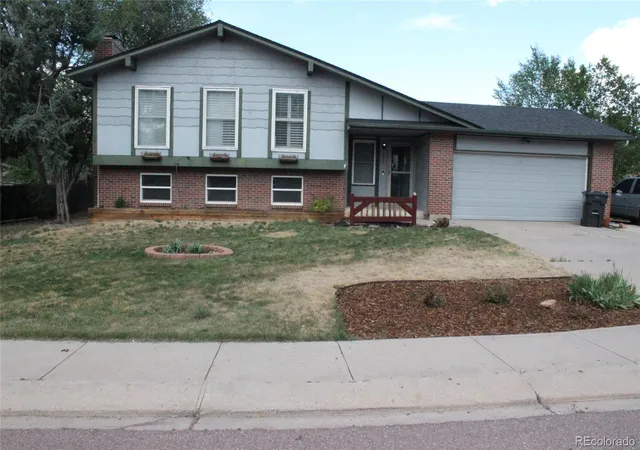 Photo 2 of Single family home for sale at 5055 Picket Dr, Colorado Springs, CO 80918 | MLS# 6522782 | Listing updated on 2026-08-19