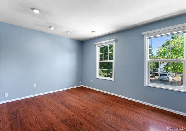 Photo 4 of Single family home for sale at 1495 S Biscay Ct, Aurora, CO 80017 | MLS# 9794619 | Listing updated on 2026-08-17