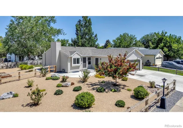 Photo 3 of Single family home for sale at 2058 Sumac St, Longmont, CO 80501 | MLS# IR1064703 | Listing updated on 2026-09-22