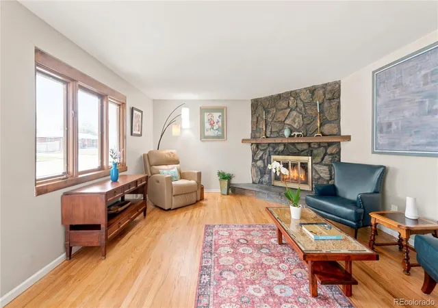 3rd image of 6521 S Logan St, Centennial, CO 80121 | MLS# 6837085