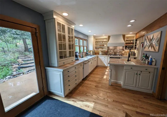 Photo 2 of Single family home for sale at 1296 Golden Gate Dr, Golden, CO 80403 | MLS# 9910352 | Listing updated on 2026-10-05