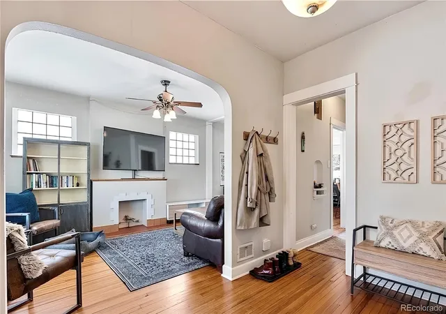 Listing Photo 4 - Condo for sale in building located at 478 N Logan St, Denver, CO 80203