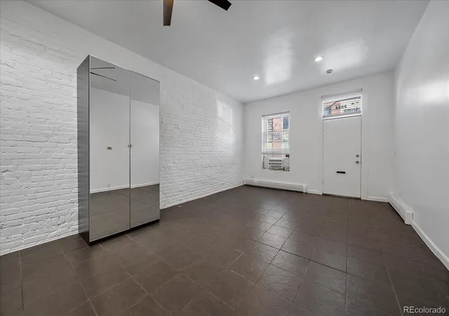 Photo 4 of Townhouse for sale at 2524 Kensing Ct, Denver, CO 80211 | MLS# 5091301 | Listing updated on 2026-10-07