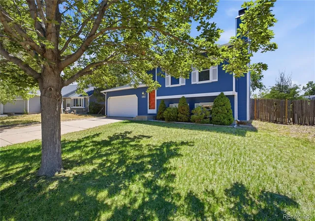 Photo 3 of Sale Pending at 1811 S Fundy Way, Aurora, CO 80017 | MLS# 4927001 | Listing updated on 2026-08-13