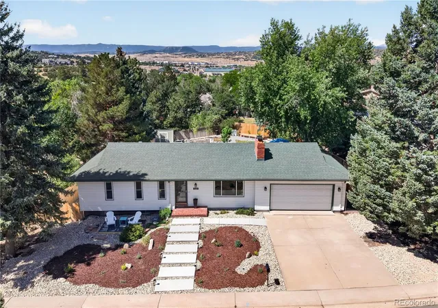 4th image of 369 Burgess Dr, Castle Rock, CO 80104 | MLS# 4655970