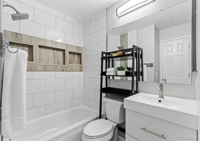 Photo 26 of Townhouse for sale at 6712 S Independence St, Littleton, CO 80128 | MLS# 8113618 | Listing updated on 2026-09-04