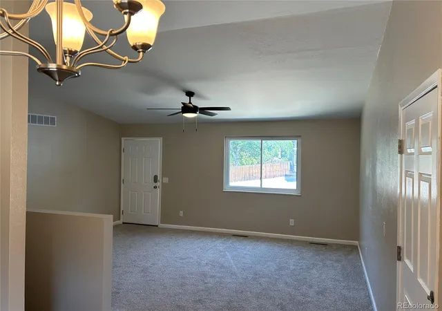 Photo 4 of Single family home for sale at 3941 S Pagosa St, Aurora, CO 80013 | MLS# 1589321 | Listing updated on 2026-08-13
