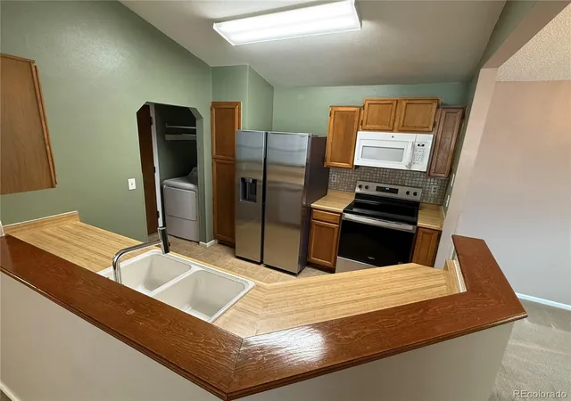 2nd image of 17958 E Colgate Pl, Aurora, CO 80013 | MLS# 5956560