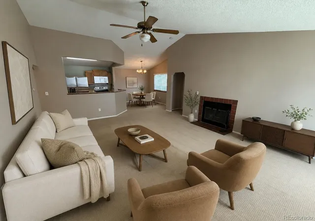 4th image of 17958 E Colgate Pl, Aurora, CO 80013 | MLS# 5956560