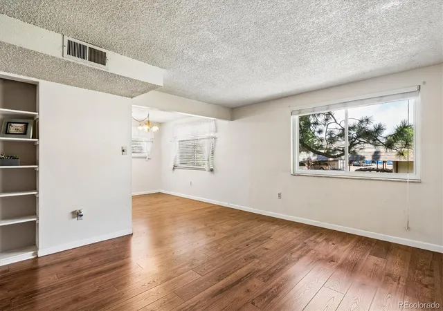 5th image of 1723 Robb St #14, Lakewood, CO 80215 | MLS# 6956956