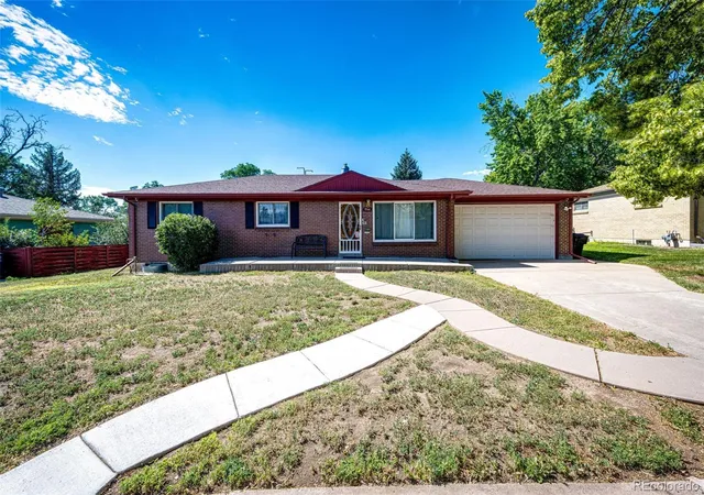 2nd image of 3344 W Wagon Trail Dr, Englewood, CO 80110 | MLS# 7773119