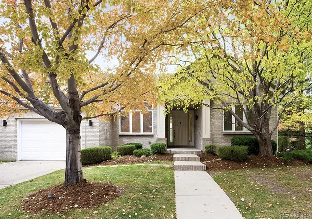 Single family home for sale at 44 Golden Eagle Rd, Littleton, CO 80121 | MLS# 6706734
