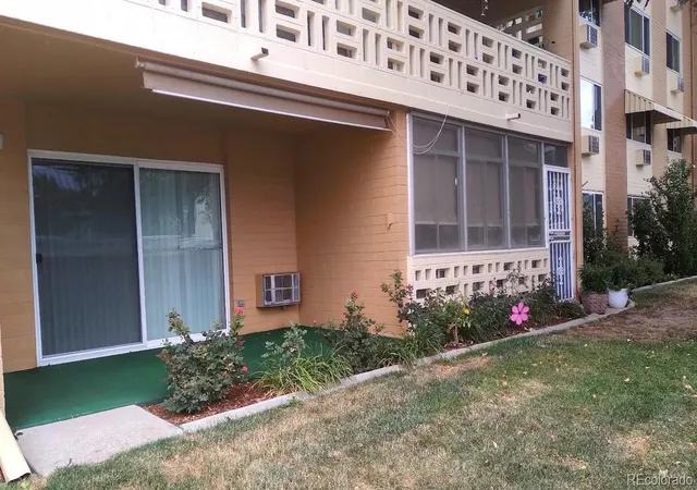 Photo 2 of Condo for sale at 620 S Alton Way #1A, Denver, CO 80247 | MLS# 7046963 | Listing updated on 2026-09-30
