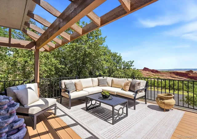Photo 2 of Single family home for sale at 5931 Silver Thorn Run, Littleton, CO 80125 | MLS# 9384872 | Listing updated on 2026-08-31