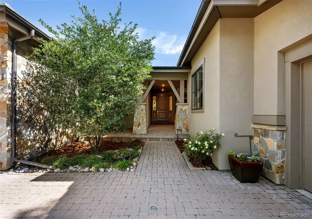 Photo 3 of Sale Pending at 1101 E Belleview Ave, Littleton, CO 80121 | MLS# 2885033 | Listing updated on 2026-08-26