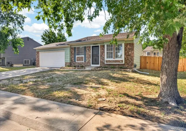 Photo 3 of Single family home for sale at 19024 E 22nd Drive, Aurora, CO 80011 | MLS# 5656198 | Listing updated on 2026-08-14