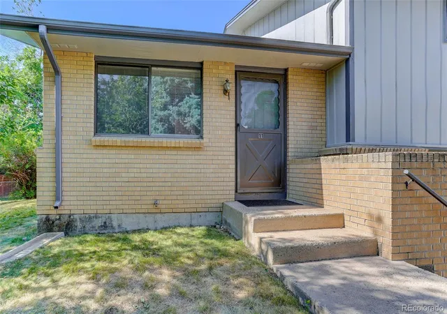 Photo 2 of Single family home for sale at 9-11 Birdsill Pl, Longmont, CO 80501 | MLS# 7203073 | Listing updated on 2026-08-14