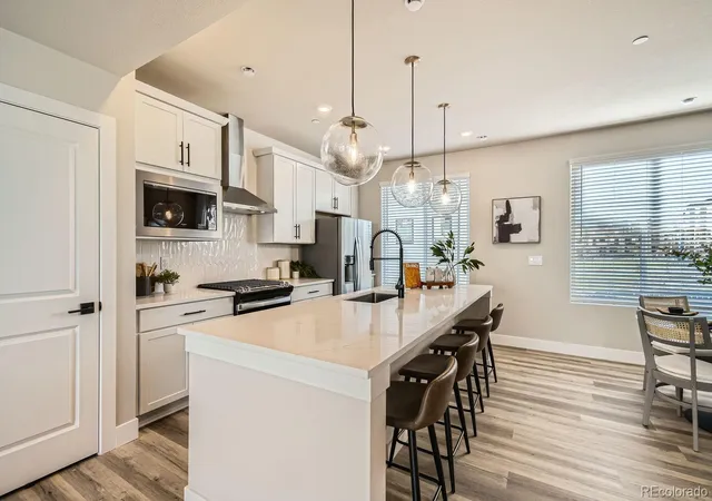 1st image of 1618 Park Pl, Broomfield, CO 80023 | MLS# 3770507