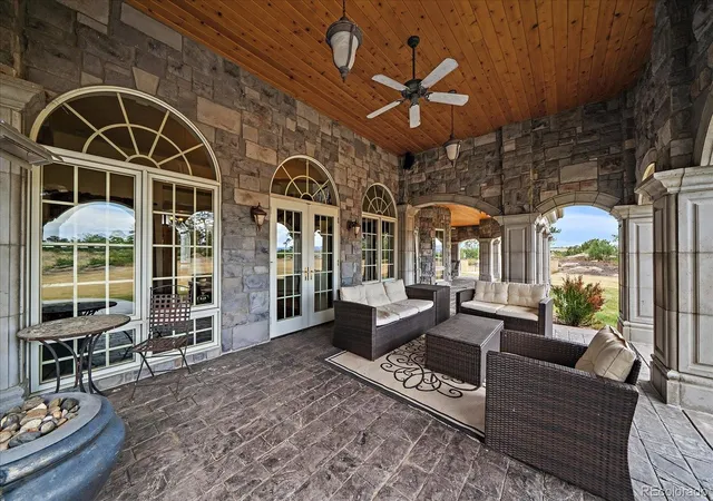 Photo 4 of Single family home for sale at 1175 Castle Pointe Dr, Castle Rock, CO 80104 | MLS# 1865772 | Listing updated on 2026-09-28