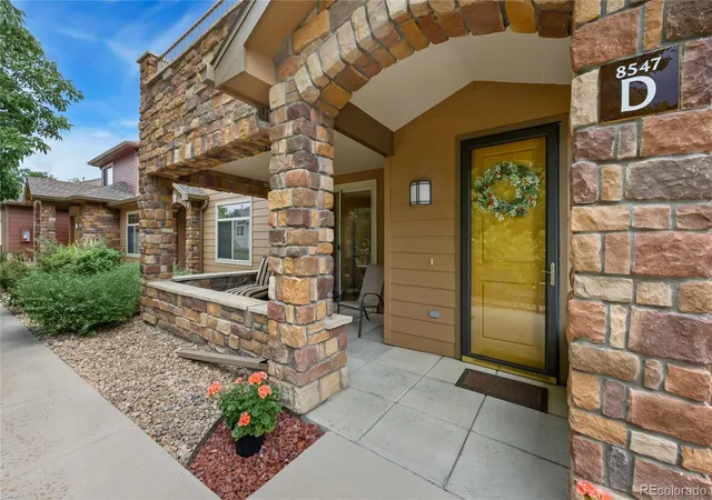 2nd image of 8547 Gold Peak Dr #D, Highlands Ranch, CO 80130 | MLS# 1852274