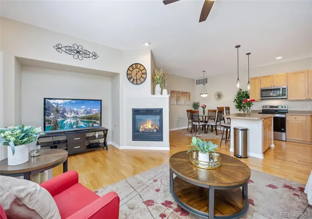 5th image of 8547 Gold Peak Dr, Highlands Ranch, CO 80130